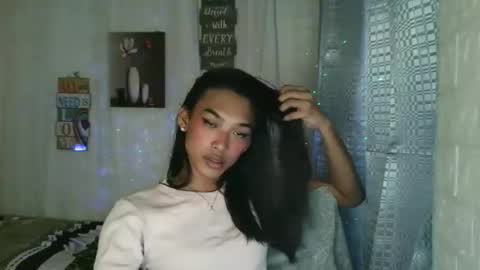 ur_dazzlingmorenaxx online show from 01/07/26, 04:59