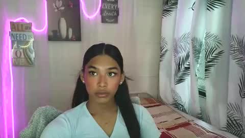 ur_dazzlingmorenaxx online show from 03/26/26, 03:34