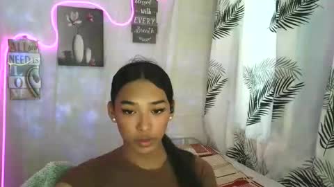 ur_dazzlingmorenaxx online show from 04/11/26, 04:17