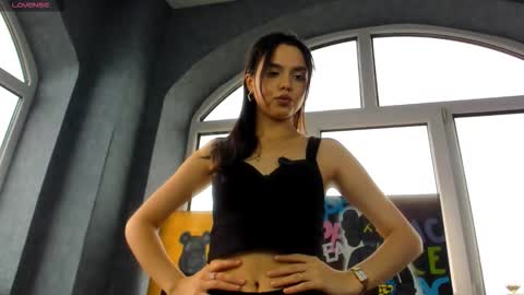 Hello my name is Emilly online show from 10/23/25, 09:30