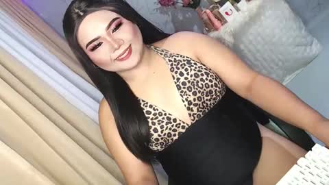 Snapshot of ur_greatest_obsession chatting on 01/14/26, 03:39 KENDRA CUTIEE online show from 01/14/26, 03:39