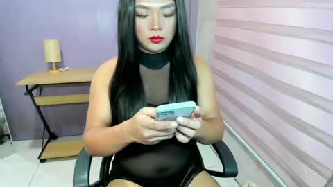 ur_hotcarla online show from 03/25/26, 05:57