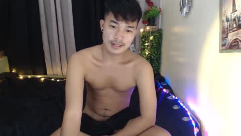 ur_hugechinito online show from 03/11/25, 04:18