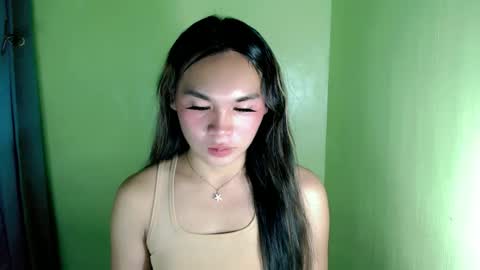 QUEENSY online show from 03/12/25, 04:19