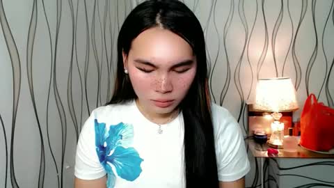 QUEENSY online show from 10/28/25, 09:24