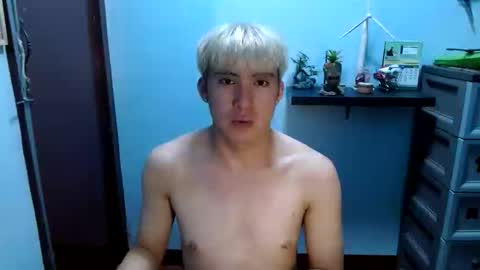 Snapshot of ur_jayqutee chatting on 01/10/25, 12:47 Ur jayqutee online show from 01/10/25, 12:47