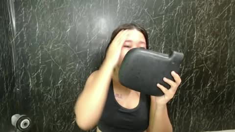 Snapshot of ur_prettychelsie18 chatting on 05/16/26, 09:17 ur_prettychelsie18 online show from 05/16/26, 09:17