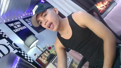 Snapshot of ur_shan21 chatting on 07/27/26, 04:36 ur_shan21 online show from 07/27/26, 04:36