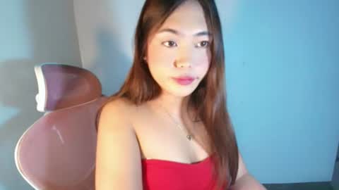 Snapshot of ur_sweet_ann chatting on 06/24/26, 06:18 ur_sweet_ann online show from 06/24/26, 06:18