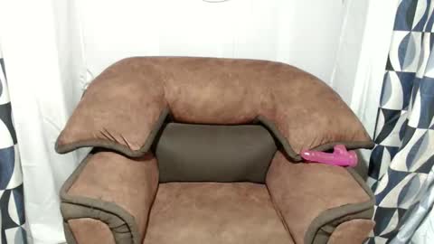 urasian_cassey online show from 10/13/25, 01:44