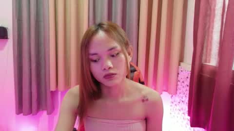 urasian_crisa online show from 11/20/25, 04:56