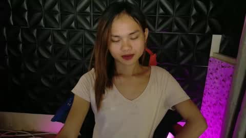 urasian_crisa online show from 04/23/26, 11:09