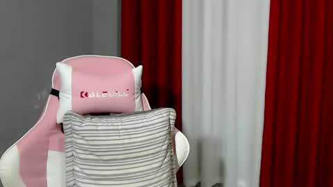 urasian_erica online show from 12/12/24, 11:07