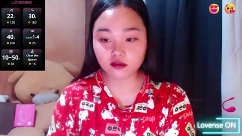 Snapshot of urasian_hotchix69 chatting on 06/11/26, 10:24 Lycah online show from 06/11/26, 10:24