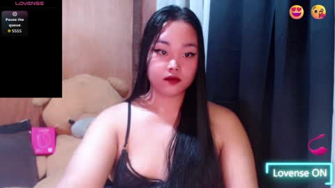 Snapshot of urasian_hotchix69 chatting on 06/15/26, 08:55 Lycah online show from 06/15/26, 08:55