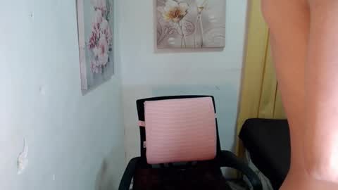 urasian_john20 online show from 10/29/25, 08:43