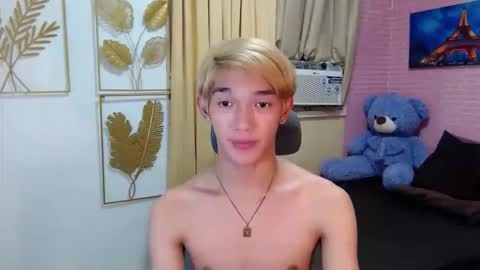 Snapshot of urasian_john20 chatting on 04/21/26, 12:55 urasian_john20 online show from 04/21/26, 12:55
