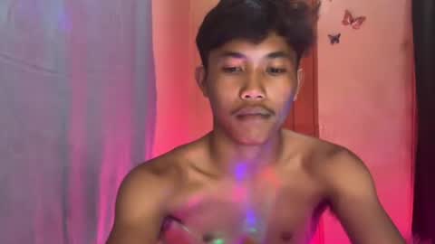 Snapshot of urasian_jomarie chatting on 09/18/25, 02:30 urasian_jomarie online show from 09/18/25, 02:30