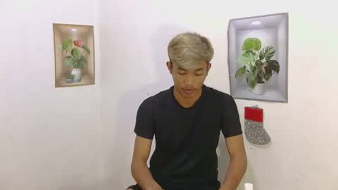 urasian_jomarie online show from 02/22/26, 12:04