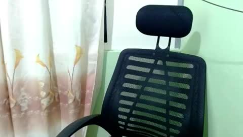 urasian_joy online show from 10/27/25, 09:46