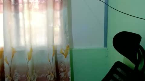 urasian_joy online show from 10/28/25, 03:54