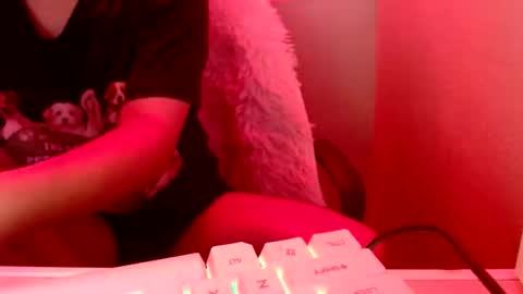 urasian_joy online show from 11/17/25, 09:20