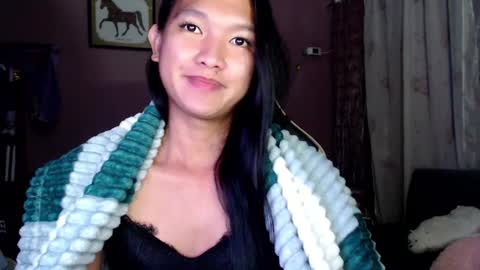 NEWRA  ALLISON online show from 02/21/25, 09:32