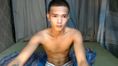 Snapshot of urasian_rey chatting on 06/26/26, 10:30 urasian_rey online show from 06/26/26, 10:30