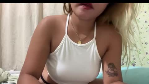 Snapshot of urasianblairexxx chatting on 11/06/25, 06:58 urasianblairexxx online show from 11/06/25, 06:58