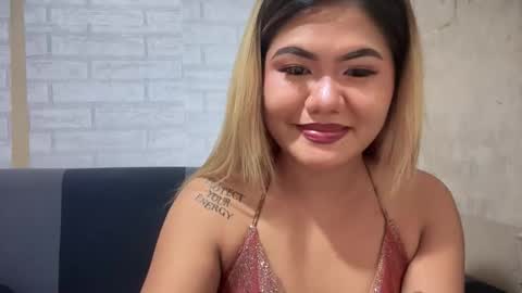 Snapshot of urasianblairexxx chatting on 01/13/26, 01:38 urasianblairexxx online show from 01/13/26, 01:38