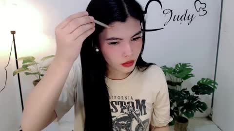 Snapshot of urasianpinayjudyxxx chatting on 01/21/25, 01:11 urasianpinayjudyxxx online show from 01/21/25, 01:11