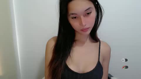 Snapshot of urasianshizuka chatting on 09/25/25, 10:57 SHIZUKA online show from 09/25/25, 10:57