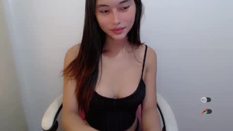 Snapshot of urasianshizuka chatting on 10/19/25, 11:16 SHIZUKA online show from 10/19/25, 11:16