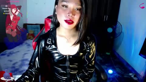 Snapshot of urasiansweet_cummer chatting on 05/05/26, 01:46 KENDRA online show from 05/05/26, 01:46