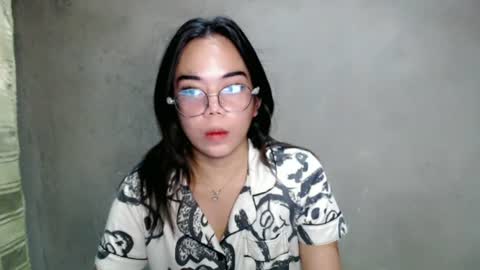 Snapshot of urbabydollx16 chatting on 06/24/26, 06:40 urbabydollx16 online show from 06/24/26, 06:40