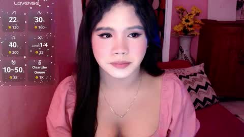 Sofia online show from 11/17/25, 05:41