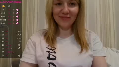 urbadkitty online show from 01/25/25, 03:20