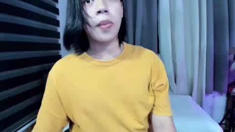 urbambislvt online show from 04/17/26, 02:25