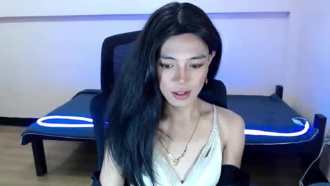 Miss alexa online show from 04/24/26, 07:33