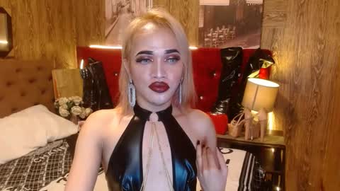 KENDALL online show from 01/04/25, 04:22