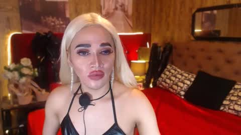 KENDALL online show from 01/11/25, 06:12