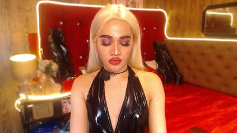 KENDALL online show from 01/15/25, 03:07