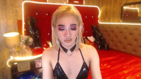 KENDALL online show from 01/17/25, 01:24