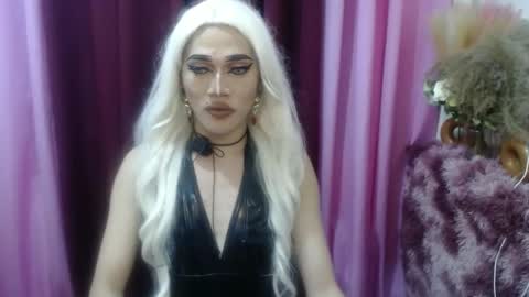 KENDALL online show from 09/24/25, 11:46