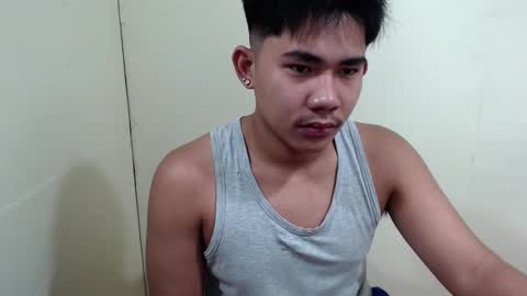Snapshot of urcutie_asianboy chatting on 09/22/25, 05:31 KEN online show from 09/22/25, 05:31