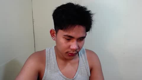 Snapshot of urcutie_asianboy chatting on 10/02/25, 07:48 KEN online show from 10/02/25, 07:48