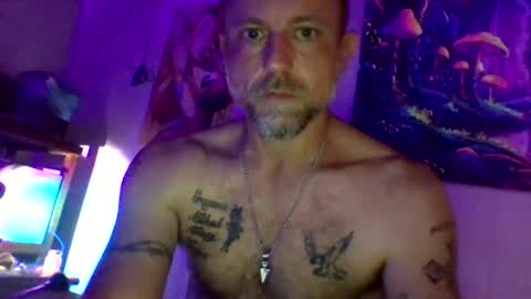 Snapshot of urdaddy875867 chatting on 12/28/24, 05:02 urdaddy875867 online show from 12/28/24, 05:02