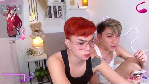 Snapshot of urdeityoflove_ chatting on 09/17/25, 10:33 rose and khristine online show from 09/17/25, 10:33