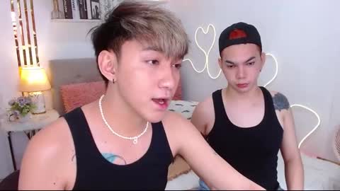 Snapshot of urdeityoflove_ chatting on 09/23/25, 06:55 rose and khristine online show from 09/23/25, 06:55