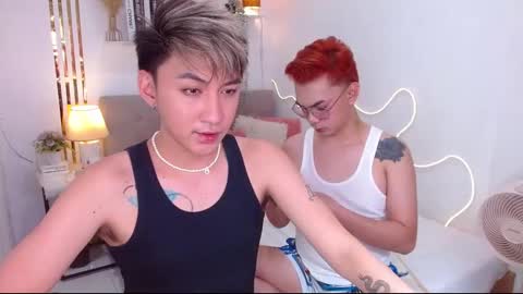 Snapshot of urdeityoflove_ chatting on 09/25/25, 04:38 rose and khristine online show from 09/25/25, 04:38